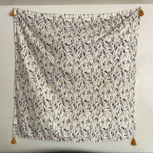 Opalhouse Floral Tapestry Wall Hanging w/ Tassels